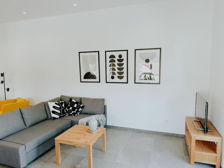 Apartment 100 Qm Im Weindorf - Balkon/Garage Aspisheim 外观 照片