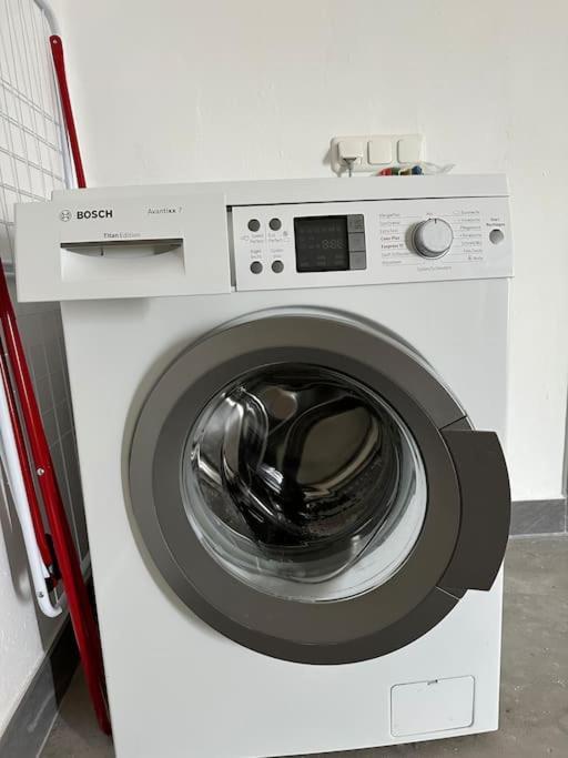 Apartment 100 Qm Im Weindorf - Balkon/Garage Aspisheim 外观 照片